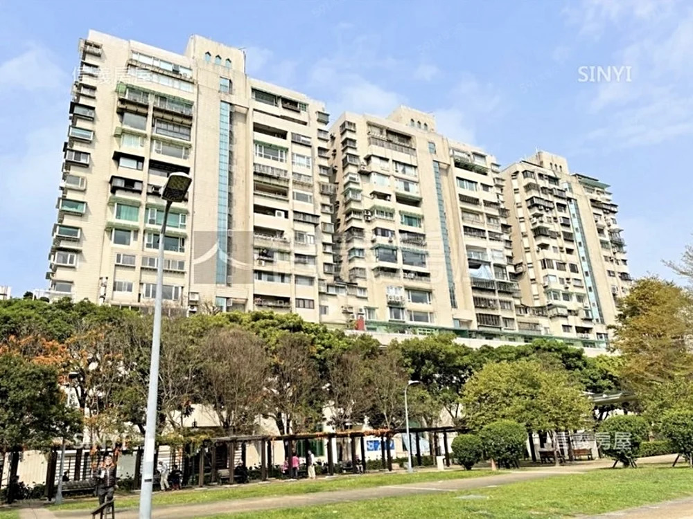 中山捷運站 千坪公園第一排絕佳機能 含稅可補 可養寵物(限年繳) - 1